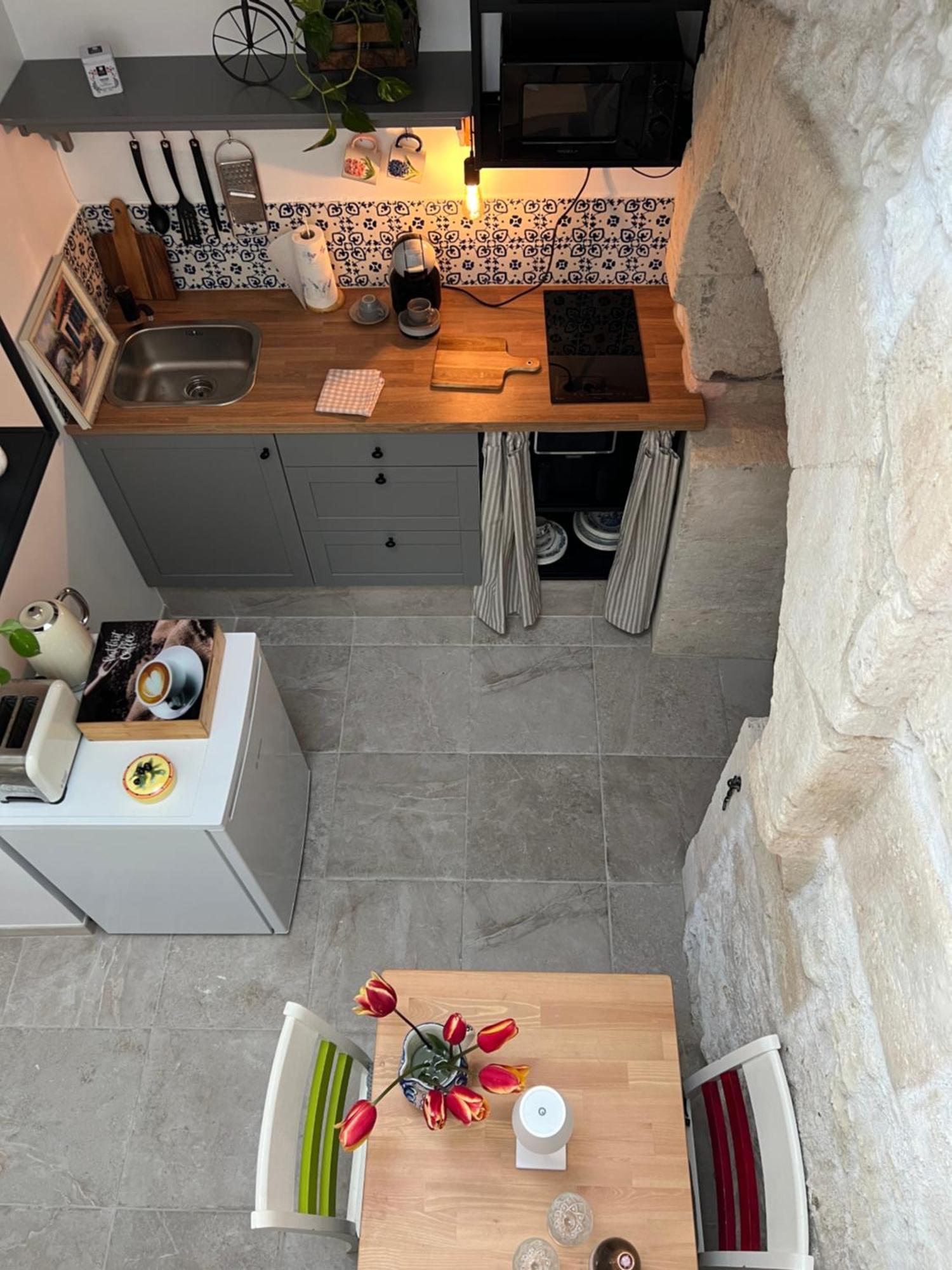 Entire Apartment With Swimming Pool Near Aubeterre Saint-Romain  Exterior foto